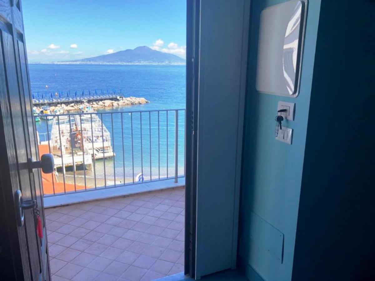 Апартаменты Sea View Casa Anna Сорренто Экстерьер фото