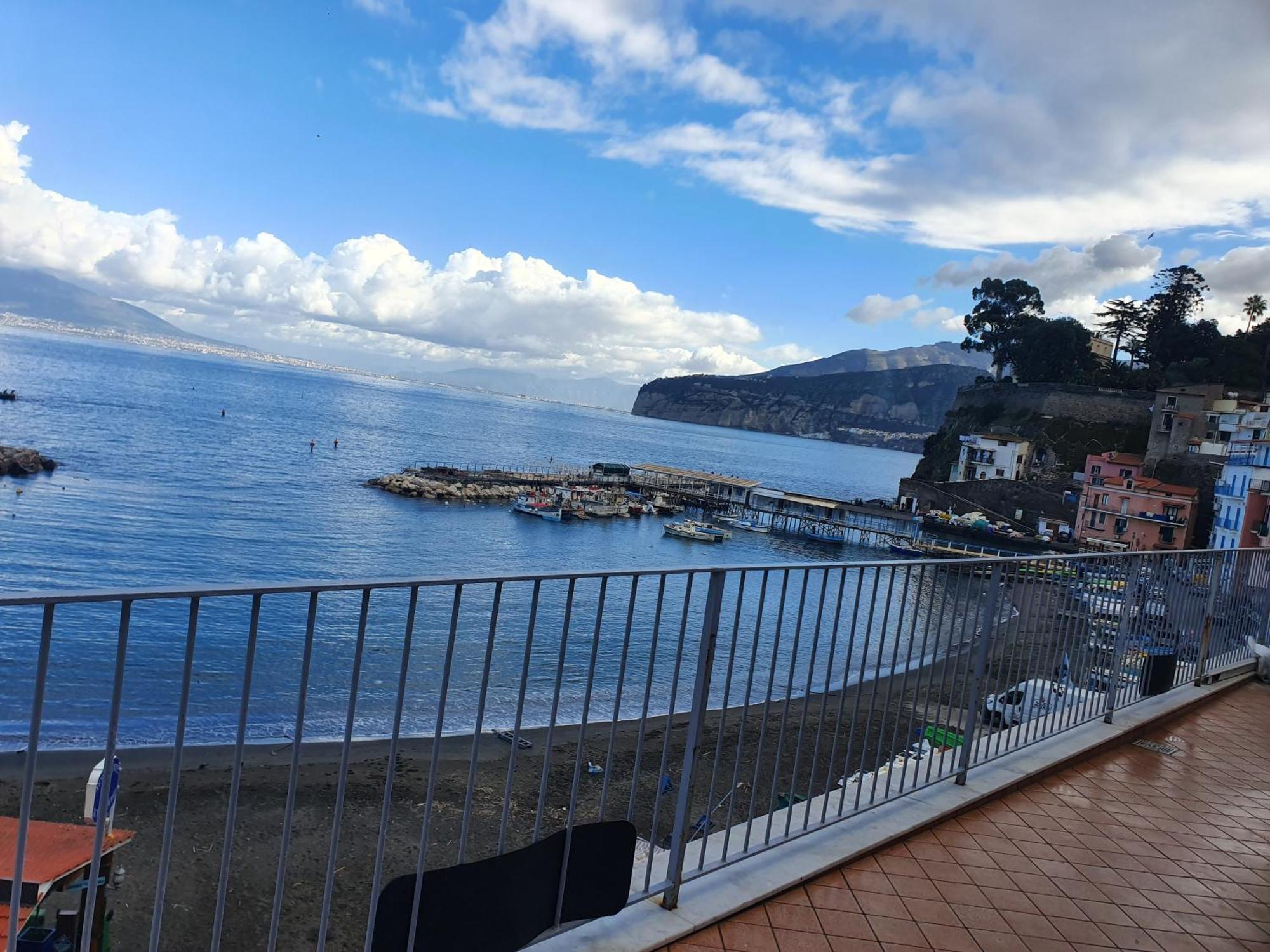 Апартаменты Sea View Casa Anna Сорренто Экстерьер фото