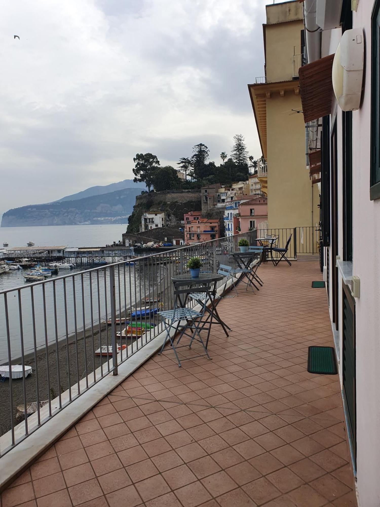 Апартаменты Sea View Casa Anna Сорренто Экстерьер фото
